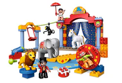 Circus troupe