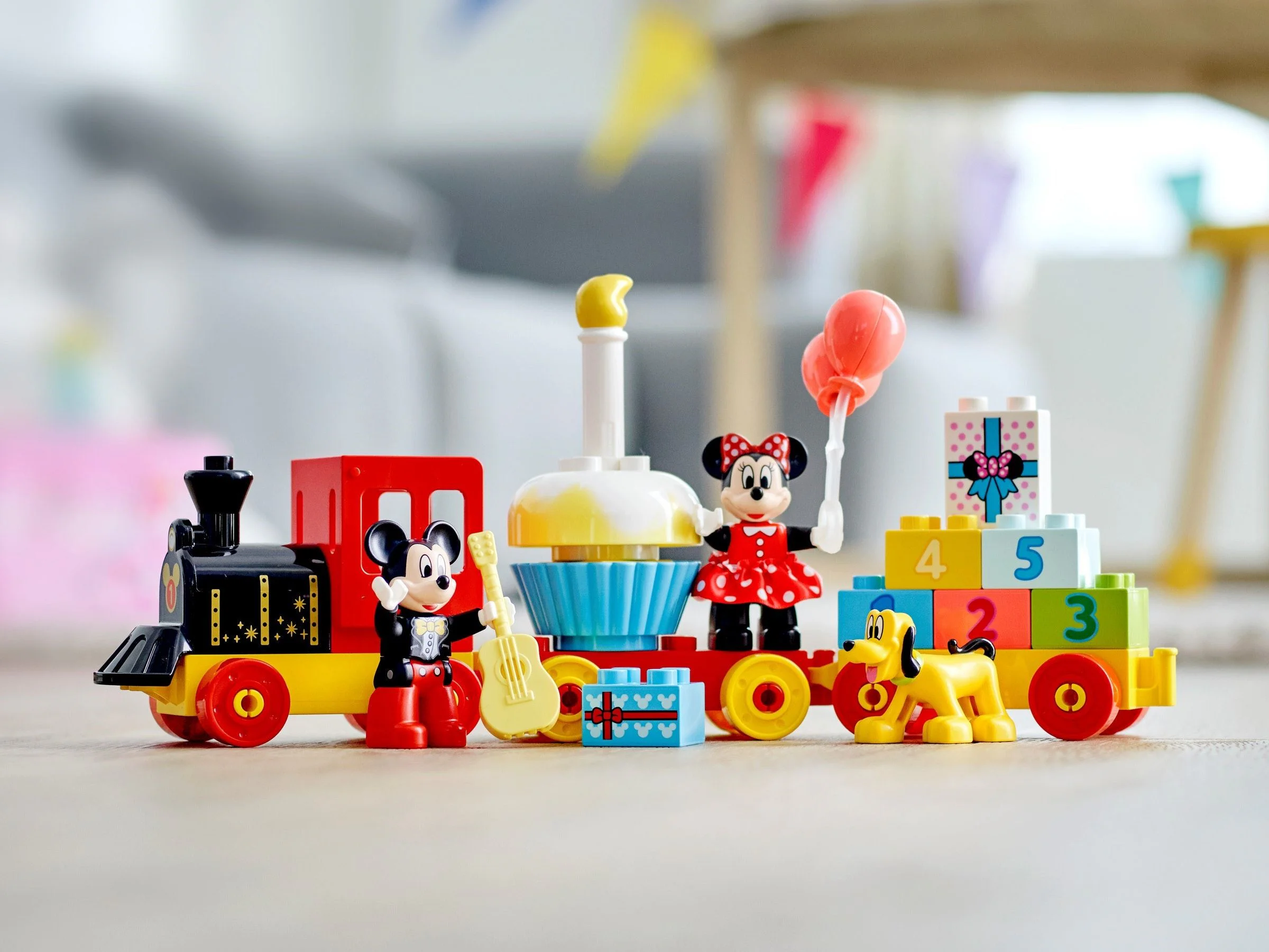 Mickey and Minnie's birthday train 乐高 LEGO 10941 image 3