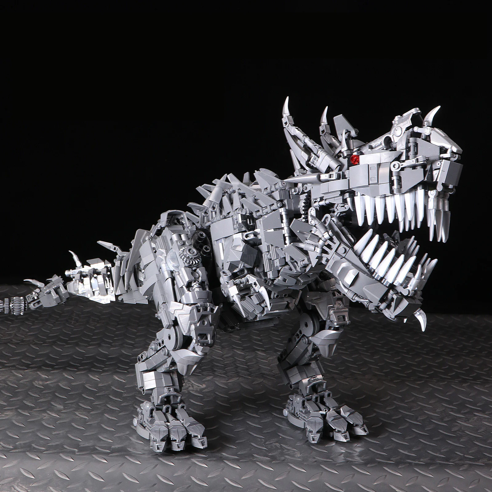The Age of the Giants: The Blade, the Machine Dragon 启迪 QD66001