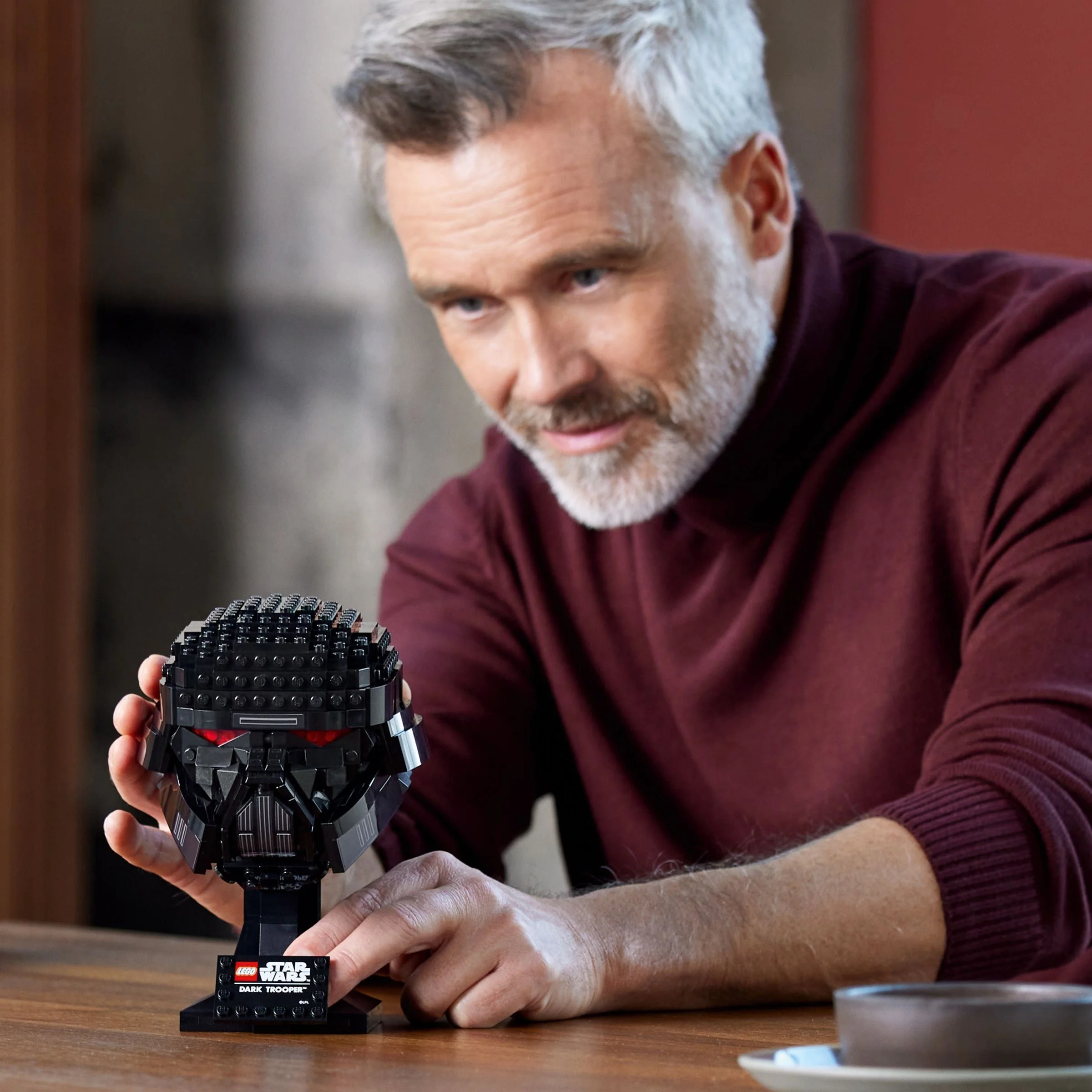 Dark soldier helmet 乐高 LEGO 75343 image 3