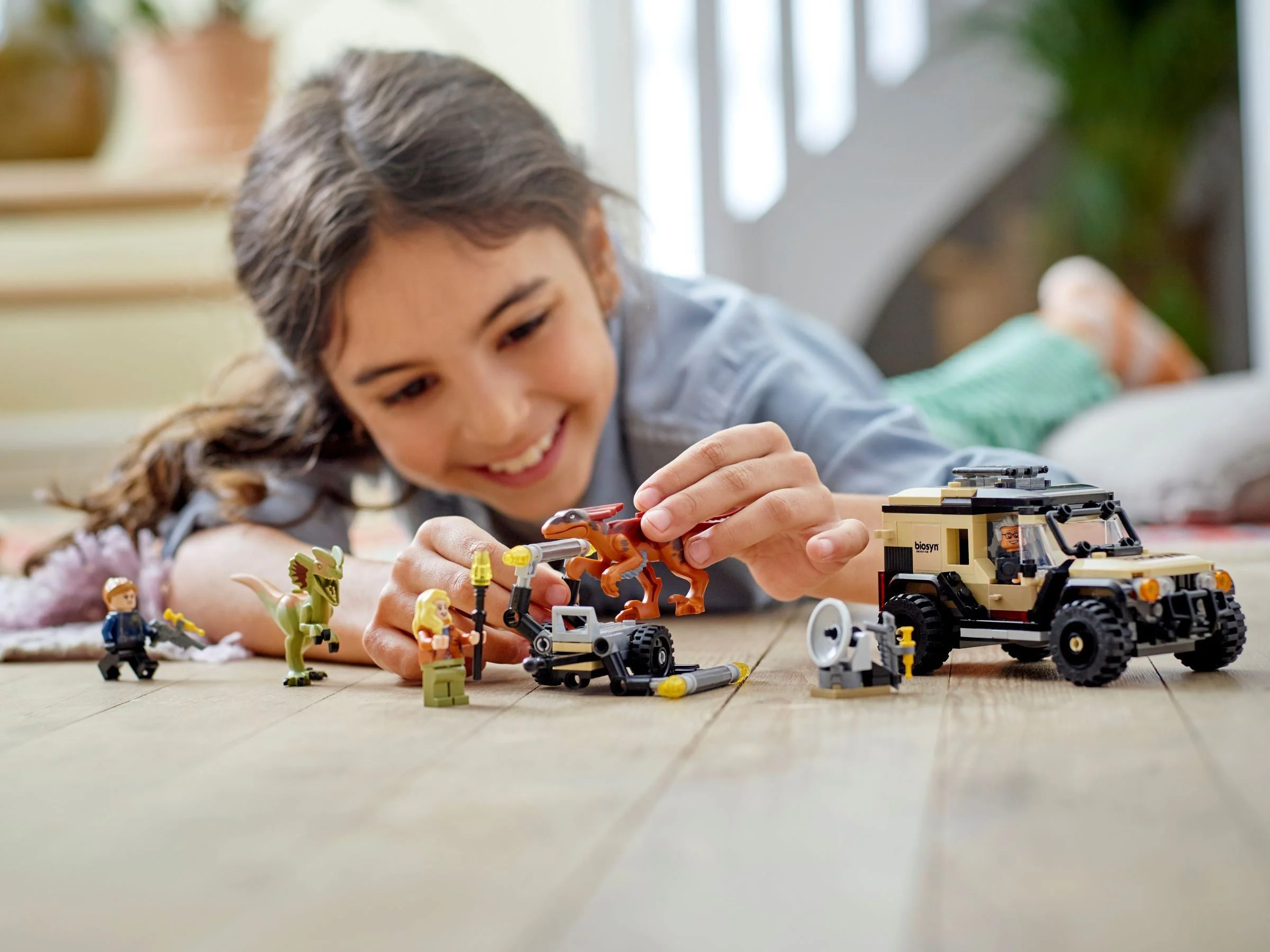 Delivery of fire robbers and double thorns 乐高 LEGO 76951 image 5