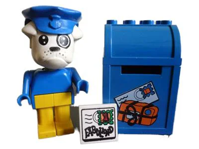 Mailman Boris and a mail dog. 乐高 LEGO 3786