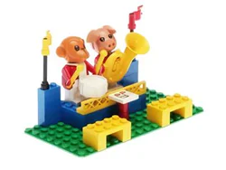 Peter Pig and the Great Ape Band