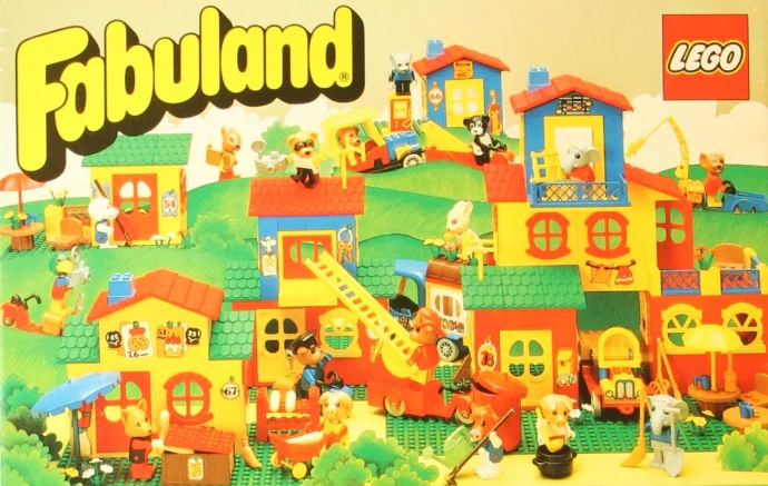People gather together. 乐高 LEGO 3695