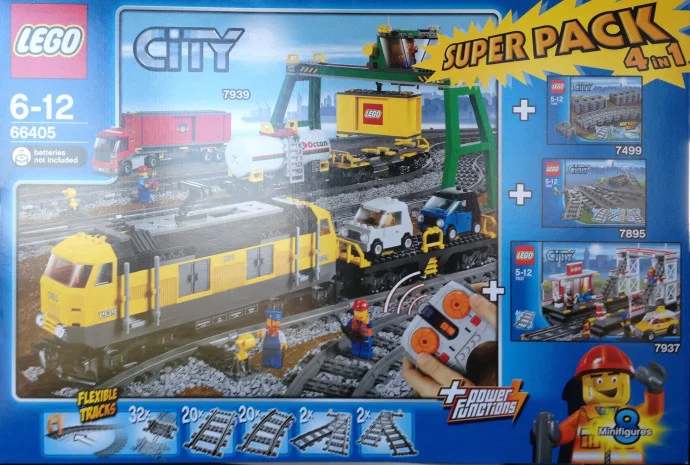 The city train is a gift package 乐高 LEGO 66405 image 1