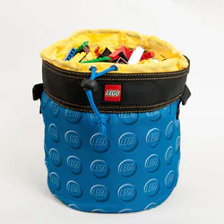 Wristlet bag