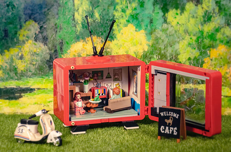 Vintage Electronics: Vintage TV Set TOP TOY 16001 image 2