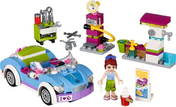 Mia's sports car