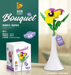 Exquisite flower arrangement: Gentian.