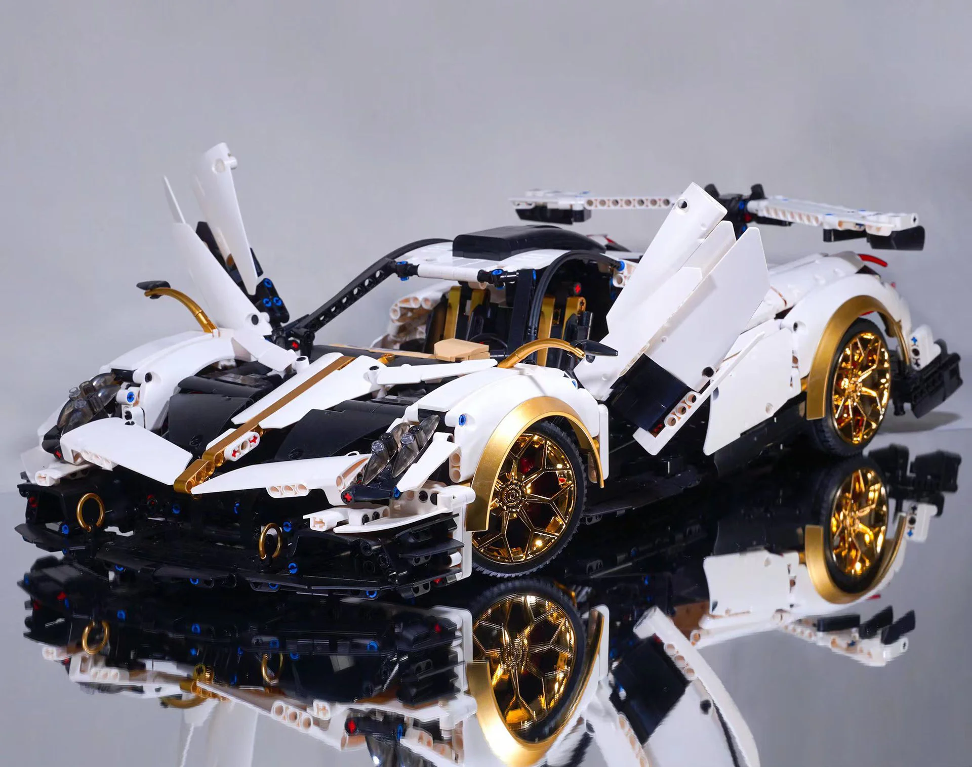Pagani Huayra Roadster K盒子/棱锐模型 10252 image 3