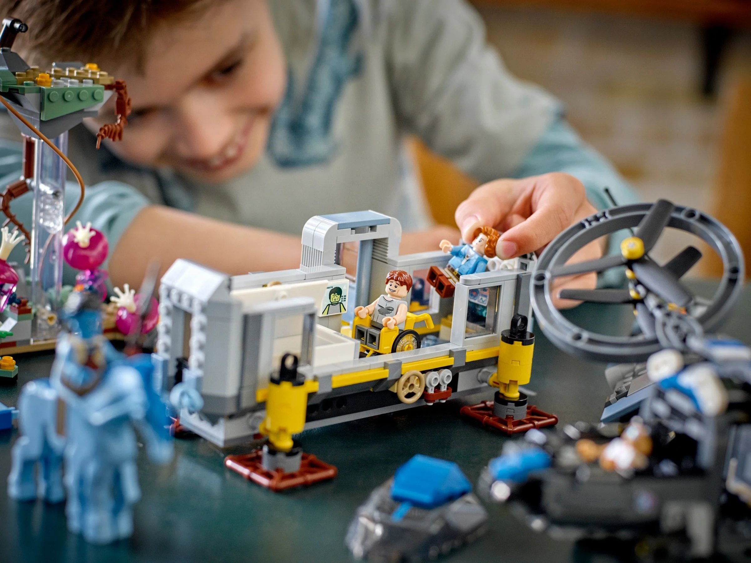 SUSPENDED MOUNTAIN: SITE 26 AND RDA SAMSON 乐高 LEGO 75573 image 3