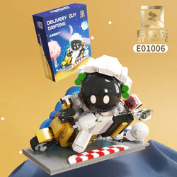 Astronaut: Catching shrimp