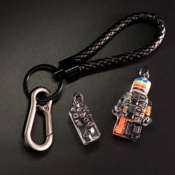 FUNWHOLE KEYRING Amazing Brick ATY0002