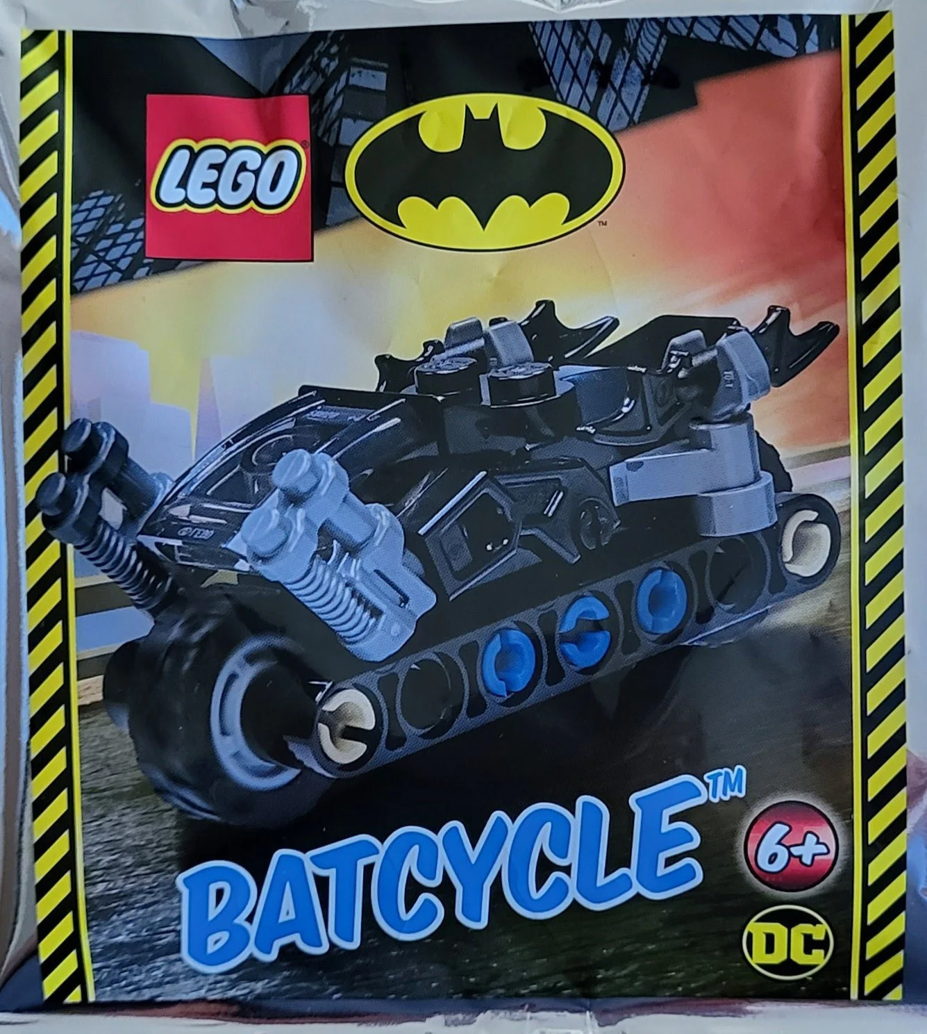 Bat motorcycle 乐高 LEGO 212222 image 1