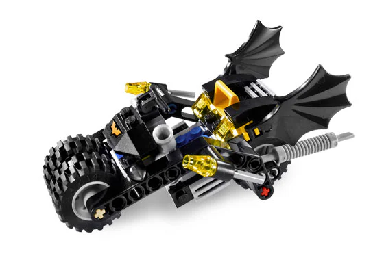 Harley-Davidson Bat Motorcycle: A Harley Quinn-inspired Batmobile 乐高 LEGO 7886 image 2
