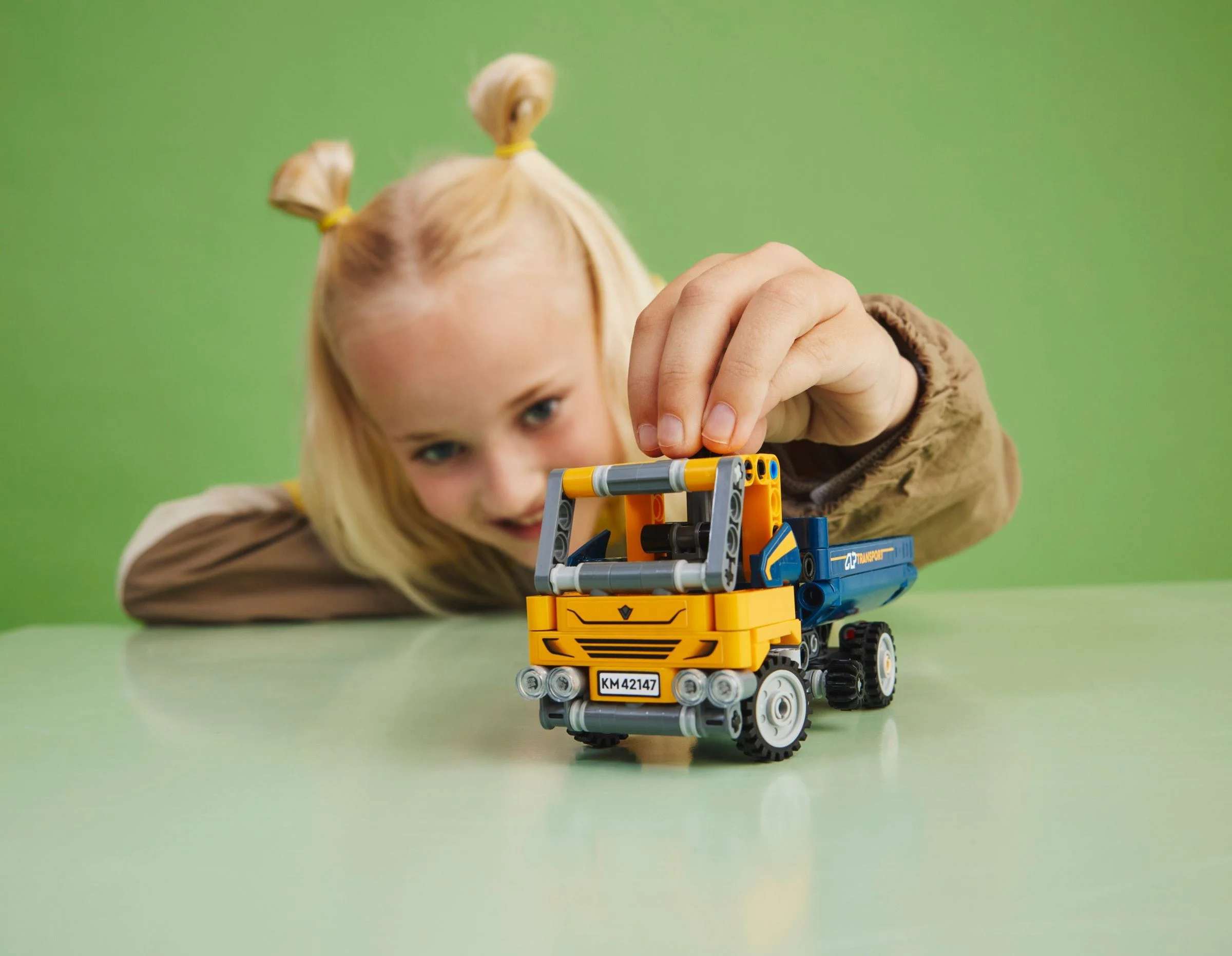 Truck, dump 乐高 LEGO 42147 image 3