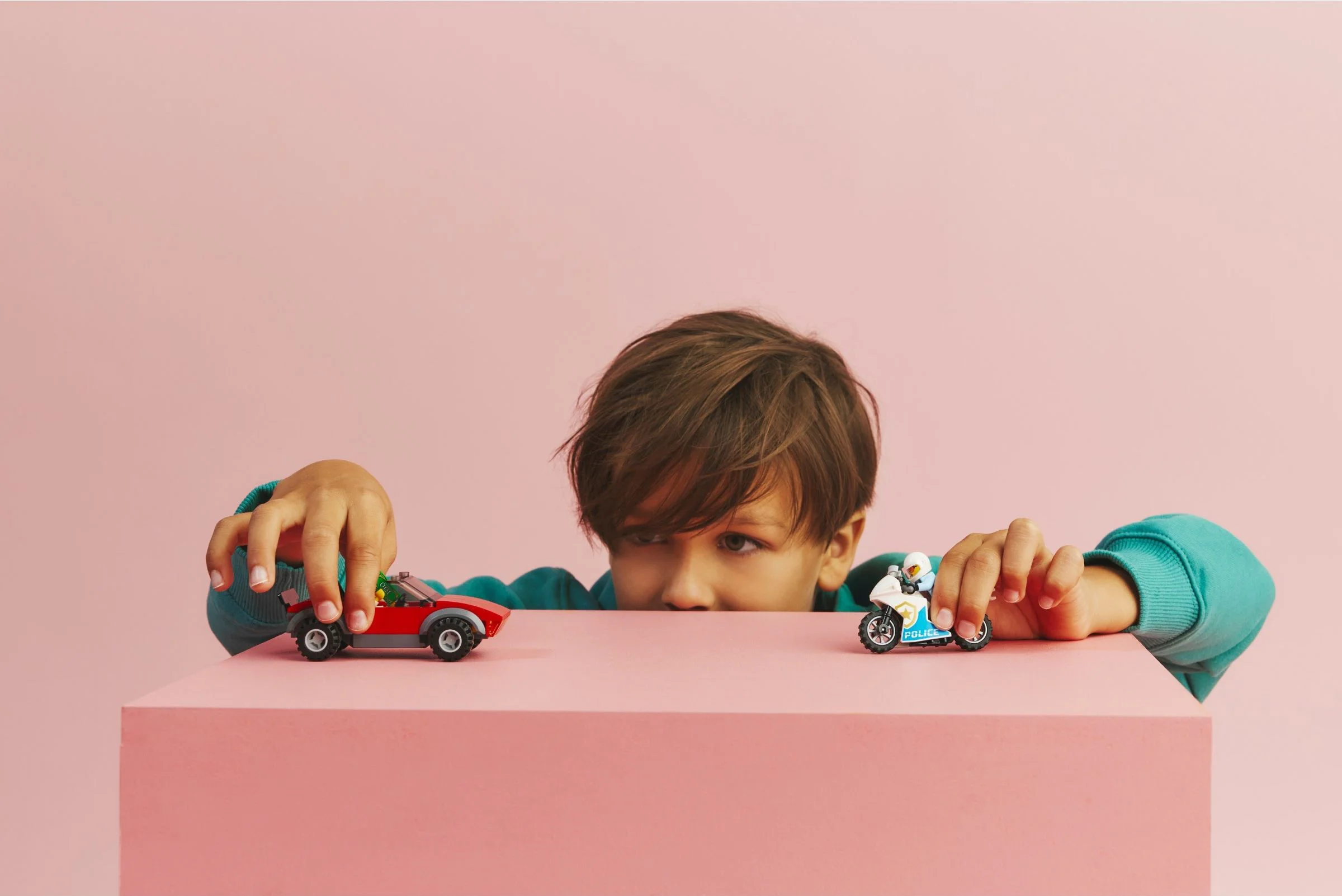 The police are chasing with a motorcycle 乐高 LEGO 60392 image 7