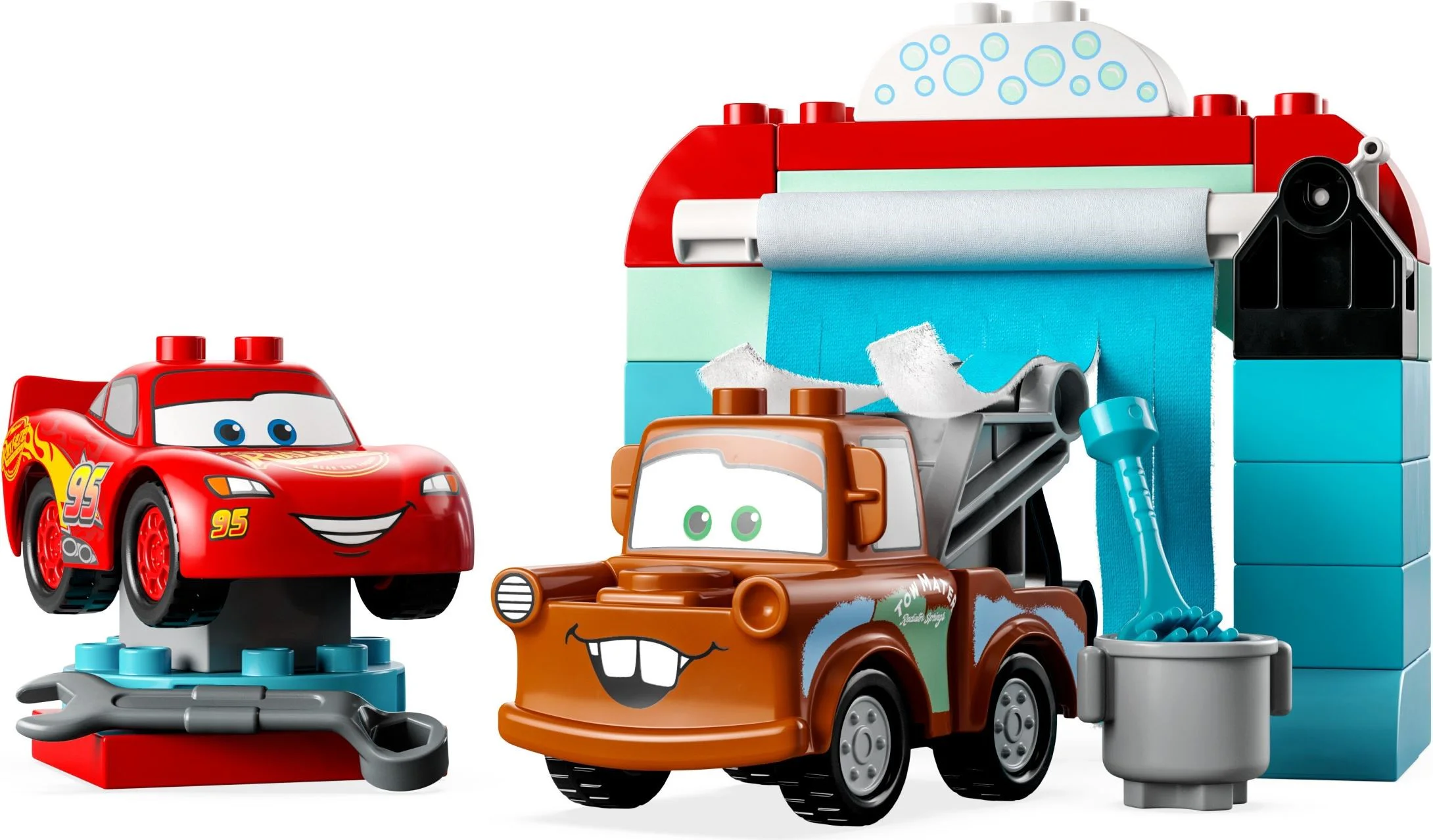 Racers' total mobilization: Lightning McQueen and Mater's car wash 乐高 LEGO 10996
