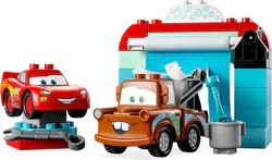 Racers' total mobilization: Lightning McQueen and Mater's car wash