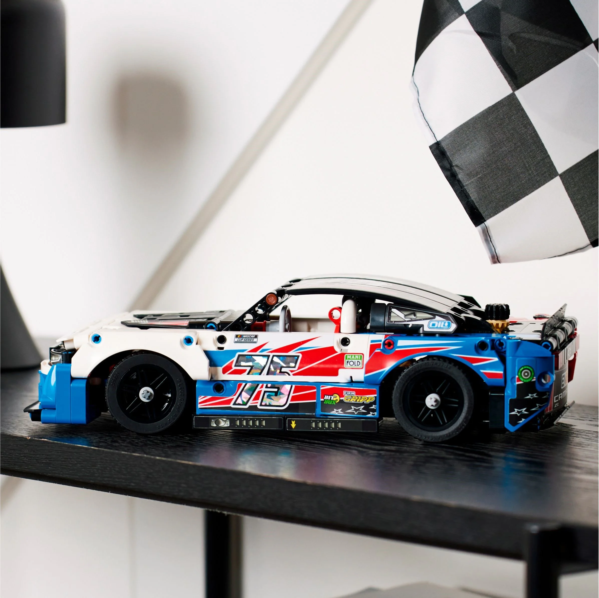 NEW GENERATION, CHEVRAN, COMERO ZL1 NASCAR 乐高 LEGO 42153 image 6