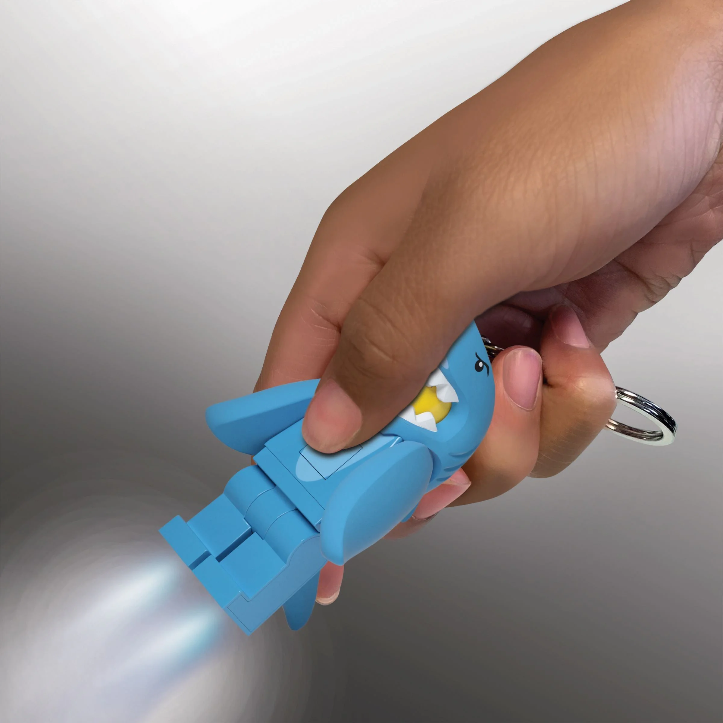 Sharks with a flashlight key chain LEGO 5006848 image 4
