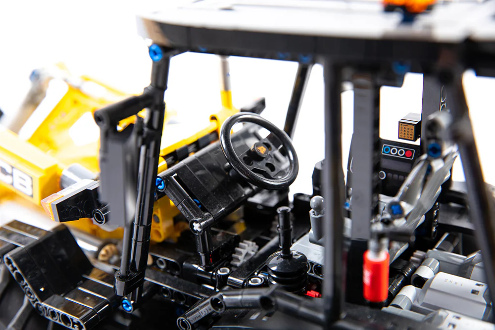 Two busy engineering cars MOC-86258 image 10