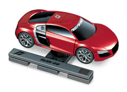 SUPERVAN: AUDI R8
