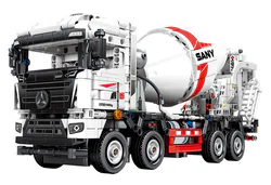 Triple heavy work: concrete mixed transport vehicle & tow pump