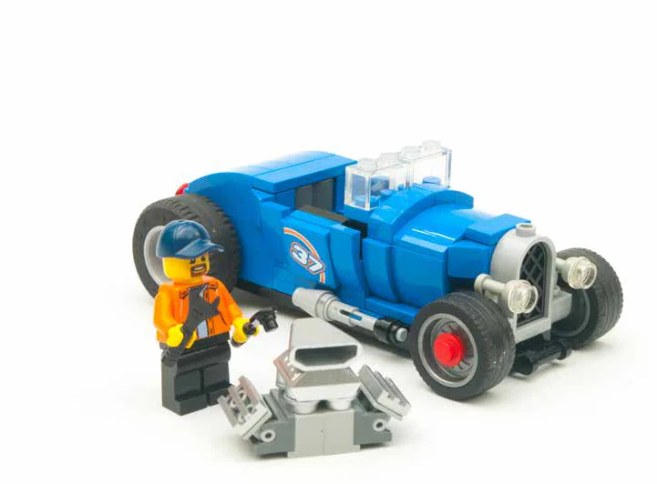 Lego's fine design and set-up guide: classic vehicles 爱上乐高 ISBN9787115509833 image 23