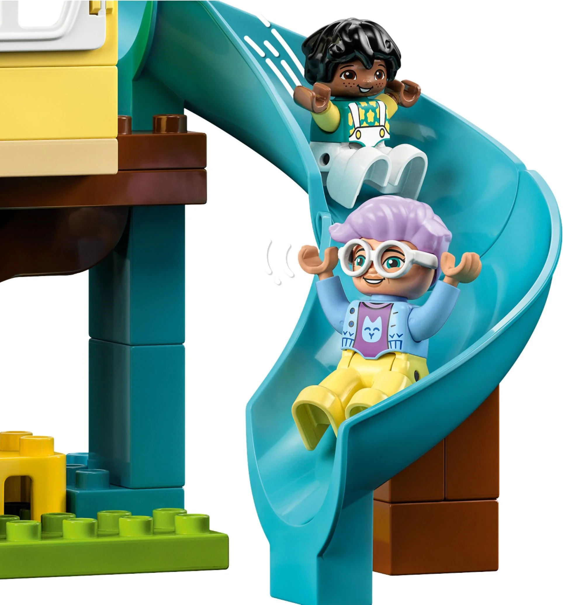 Three and a creative tree house LEGO 10993 image 4