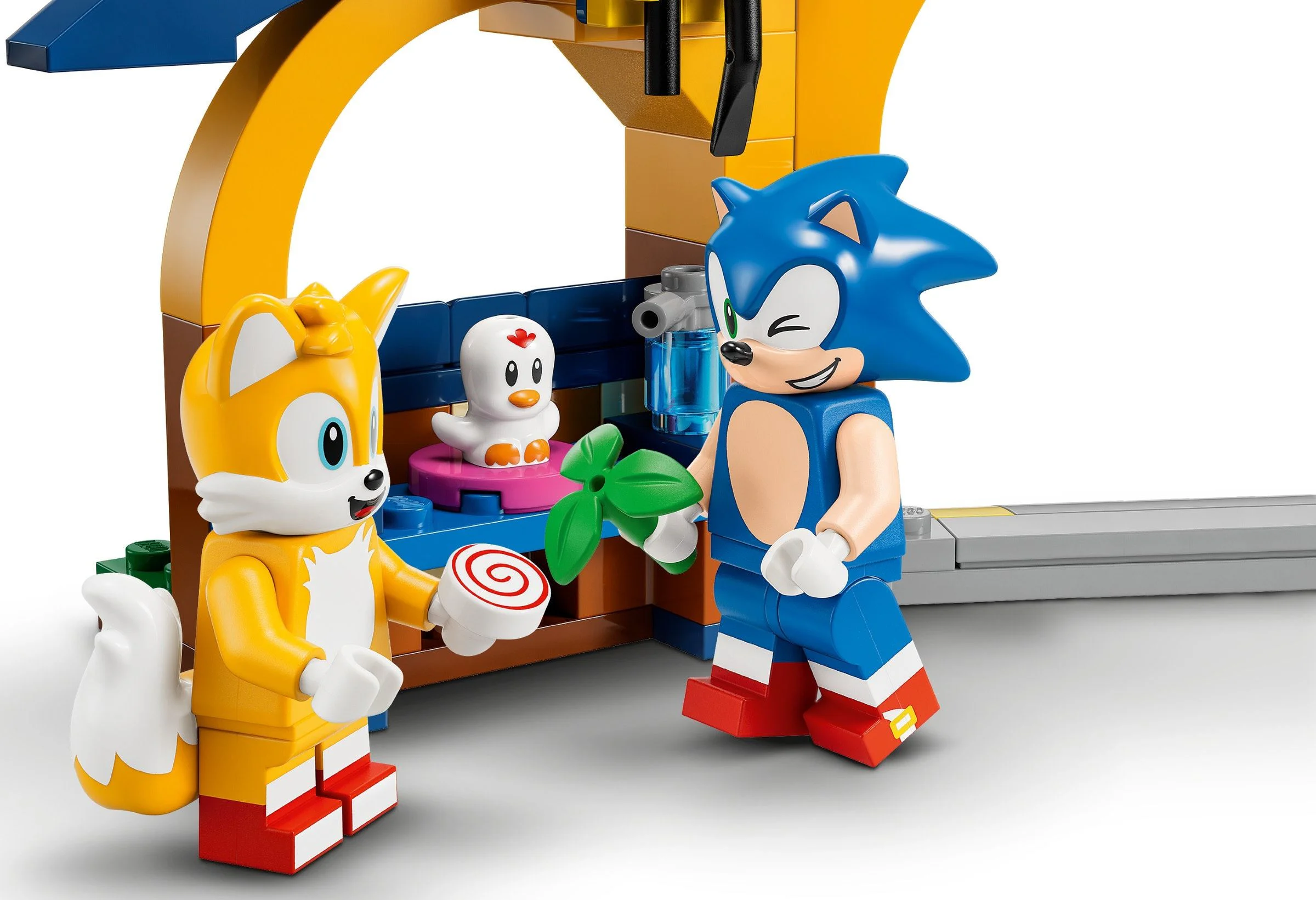 Sornik Tarth's studio and Tornado 乐高 LEGO 76991 image 4
