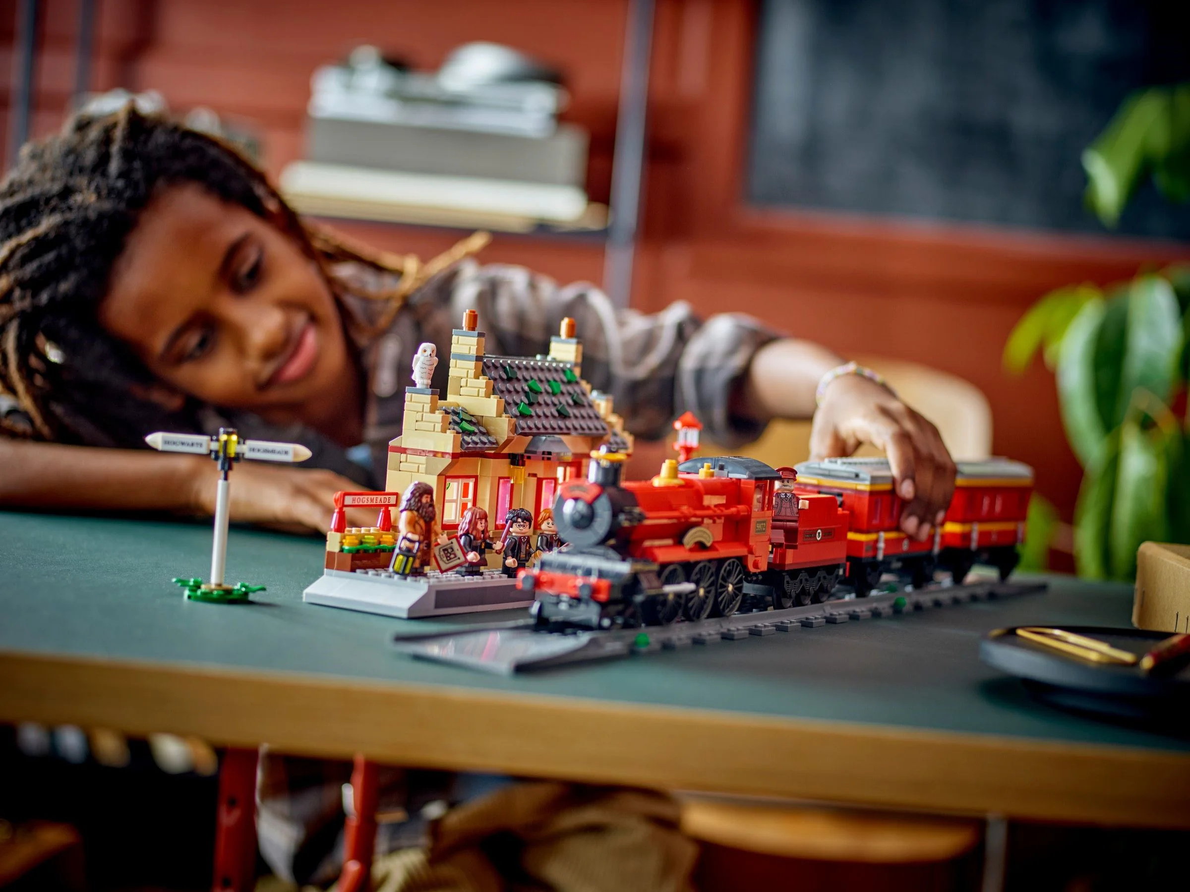 Hogwartst Express and Hogmold Station 乐高 LEGO 76423 image 8