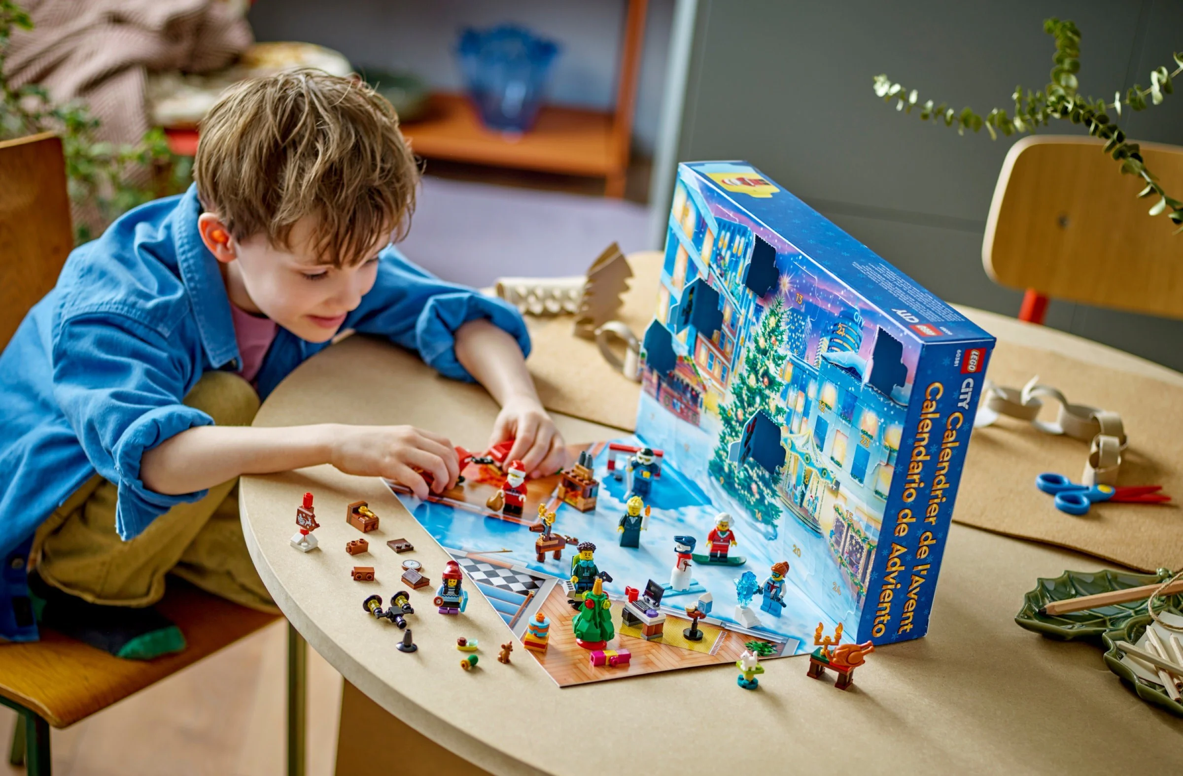 City Group 2023 Christmas Last Calendar 乐高 LEGO 60381 image 1