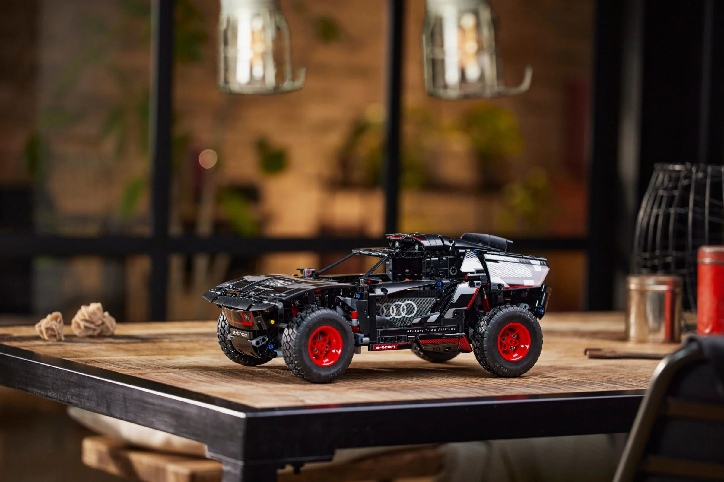 Ody RS Q e-tron 乐高 LEGO 42160 image 6