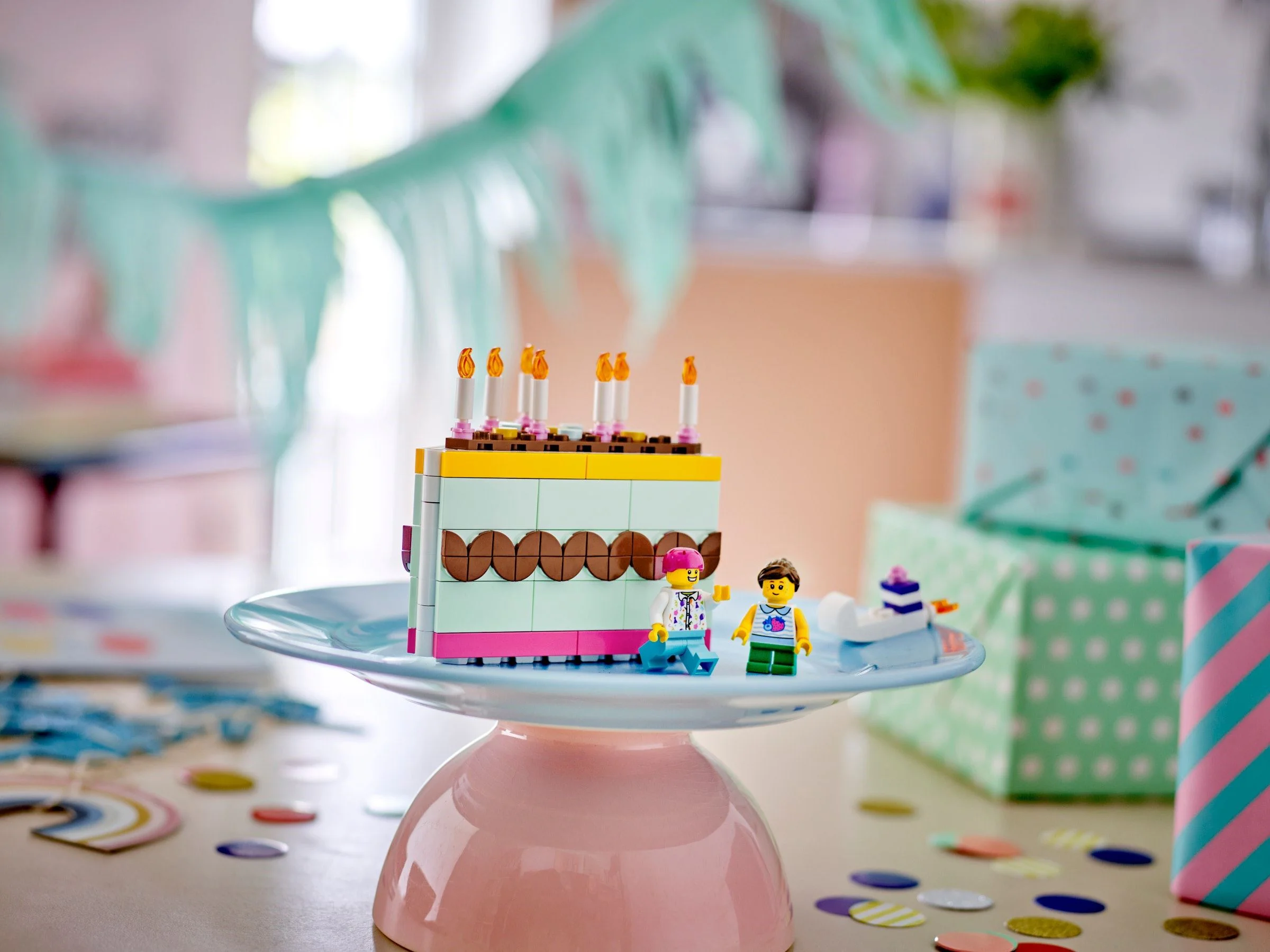 Happy birthday cake 乐高 LEGO 40641 image 3