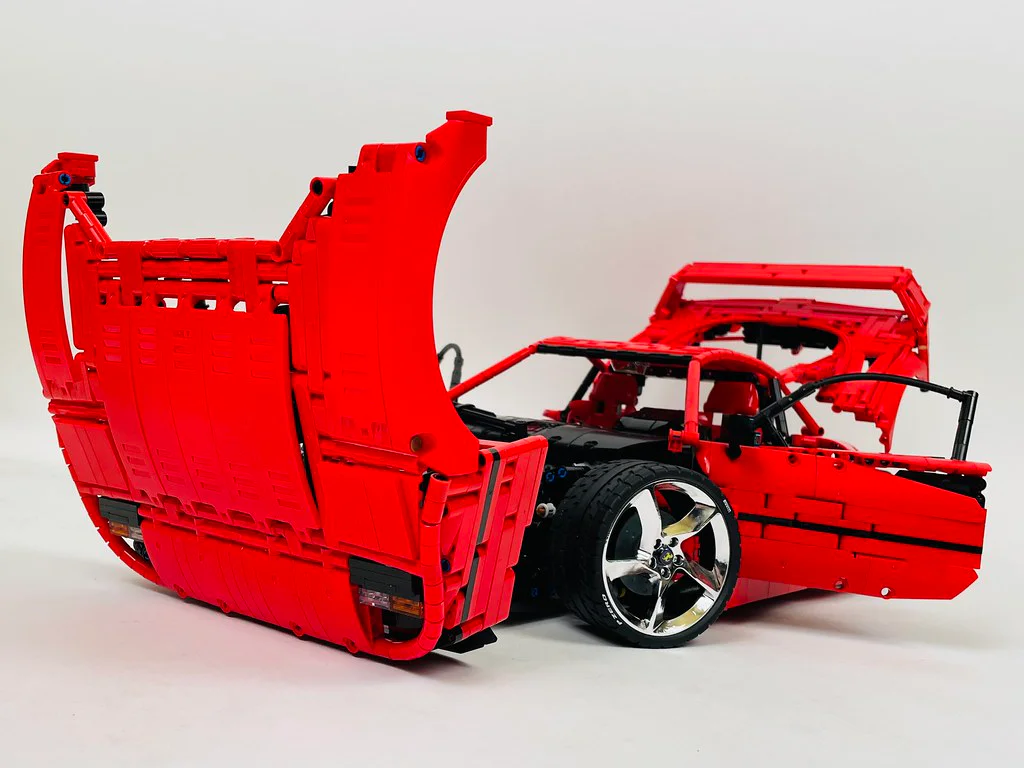 FERRARI F40 MOC-140629 image 11