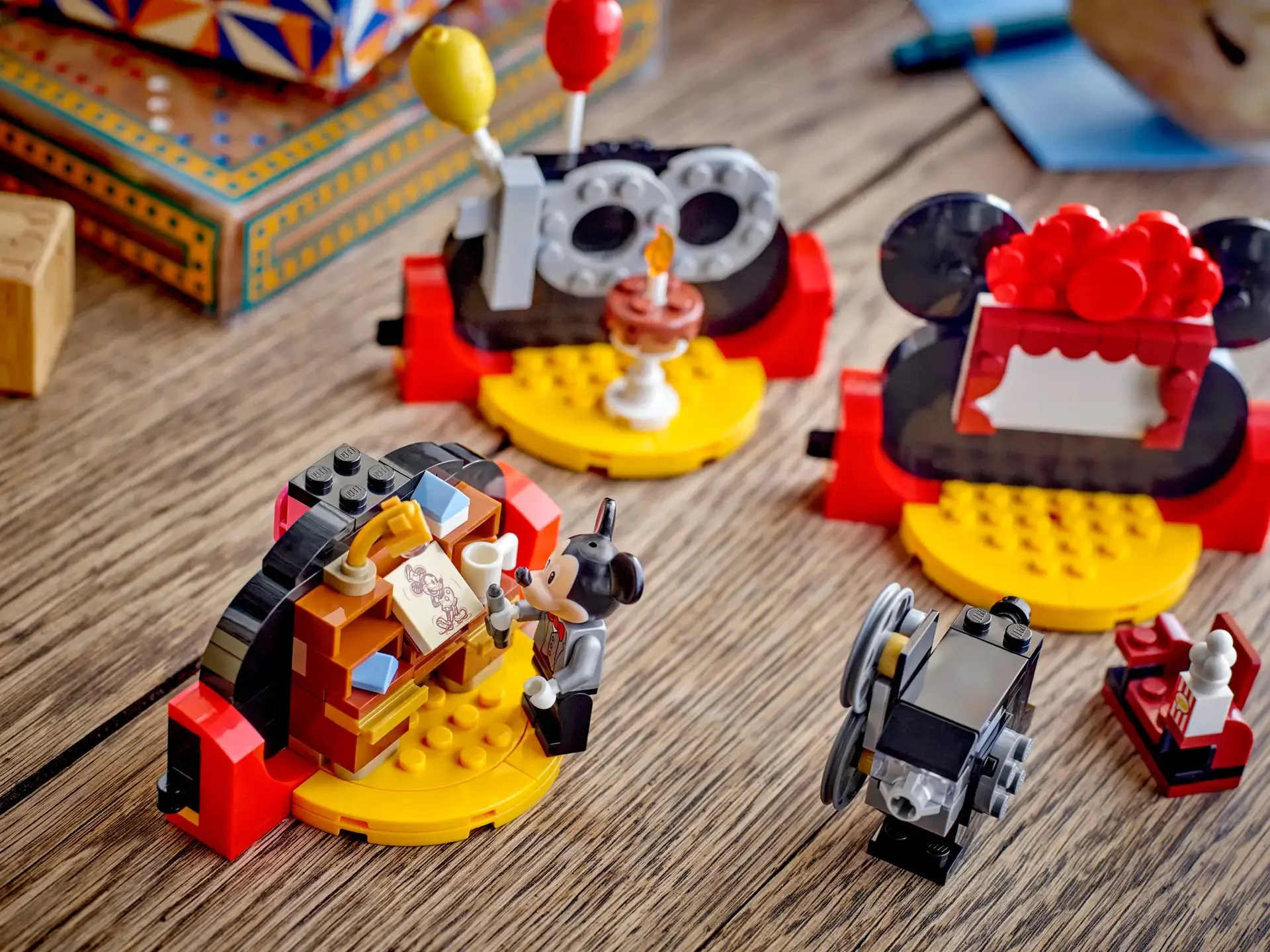 Disney's 100th anniversary 乐高 LEGO 40600 image 5
