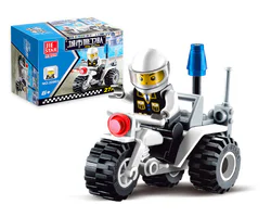 Three-wheel police bikes