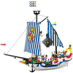 Pirate: HMS Santa Cruz Royal Warship
