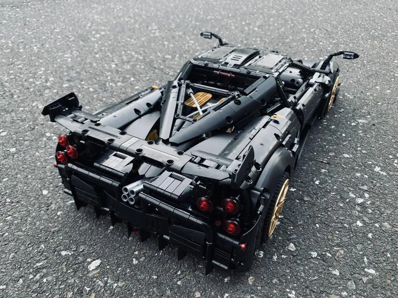 Pagani Huayra MOC-142670 image 4