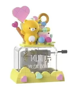 Yuen Aura Cafeteria: Bear David Sweet Party Music Box