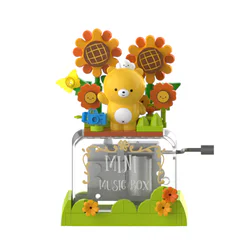 Yuen Aura Cafeteria: Bear David Wild Play Card Music Box