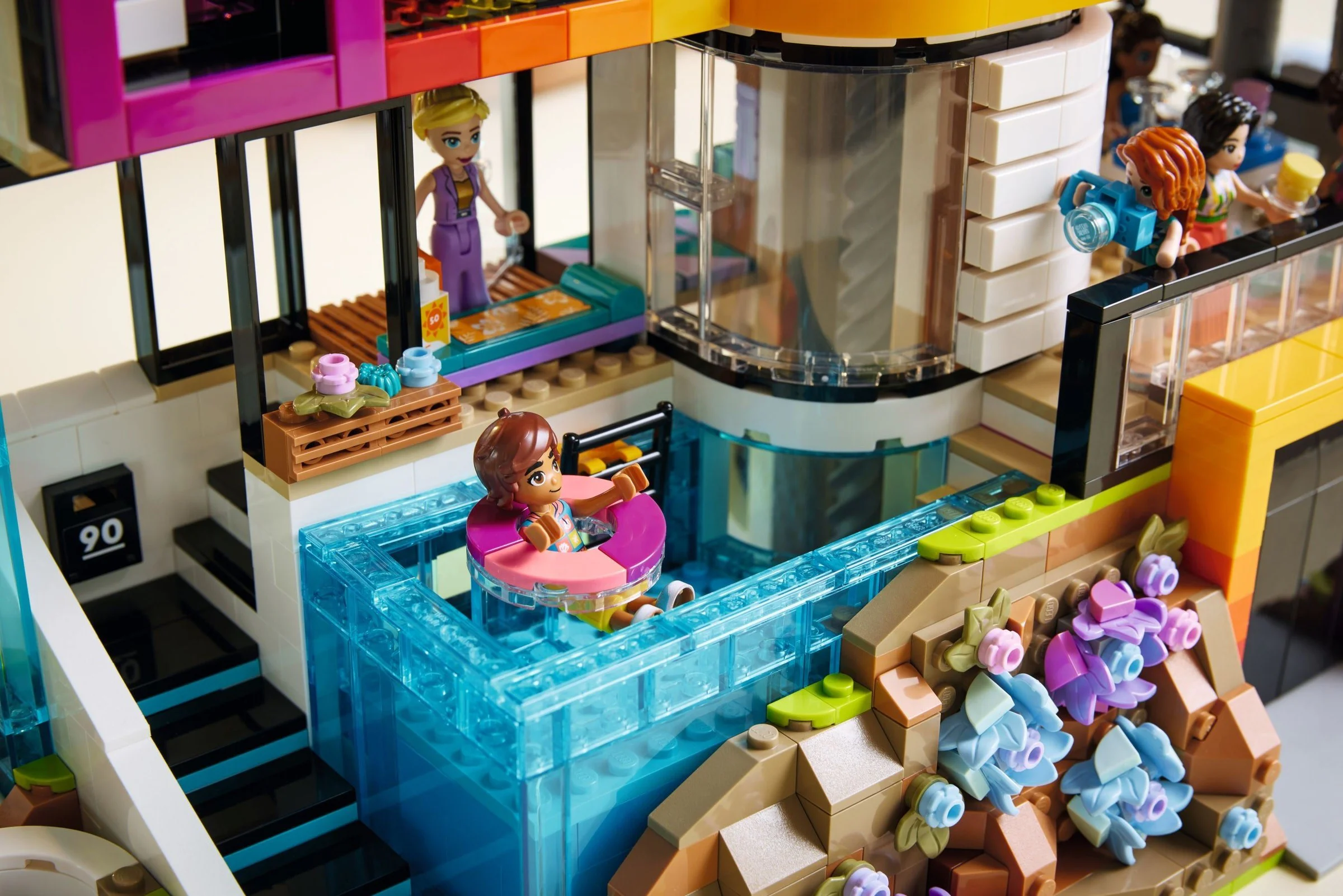 Andrea's luxurious villa 乐高 LEGO 42639 image 5