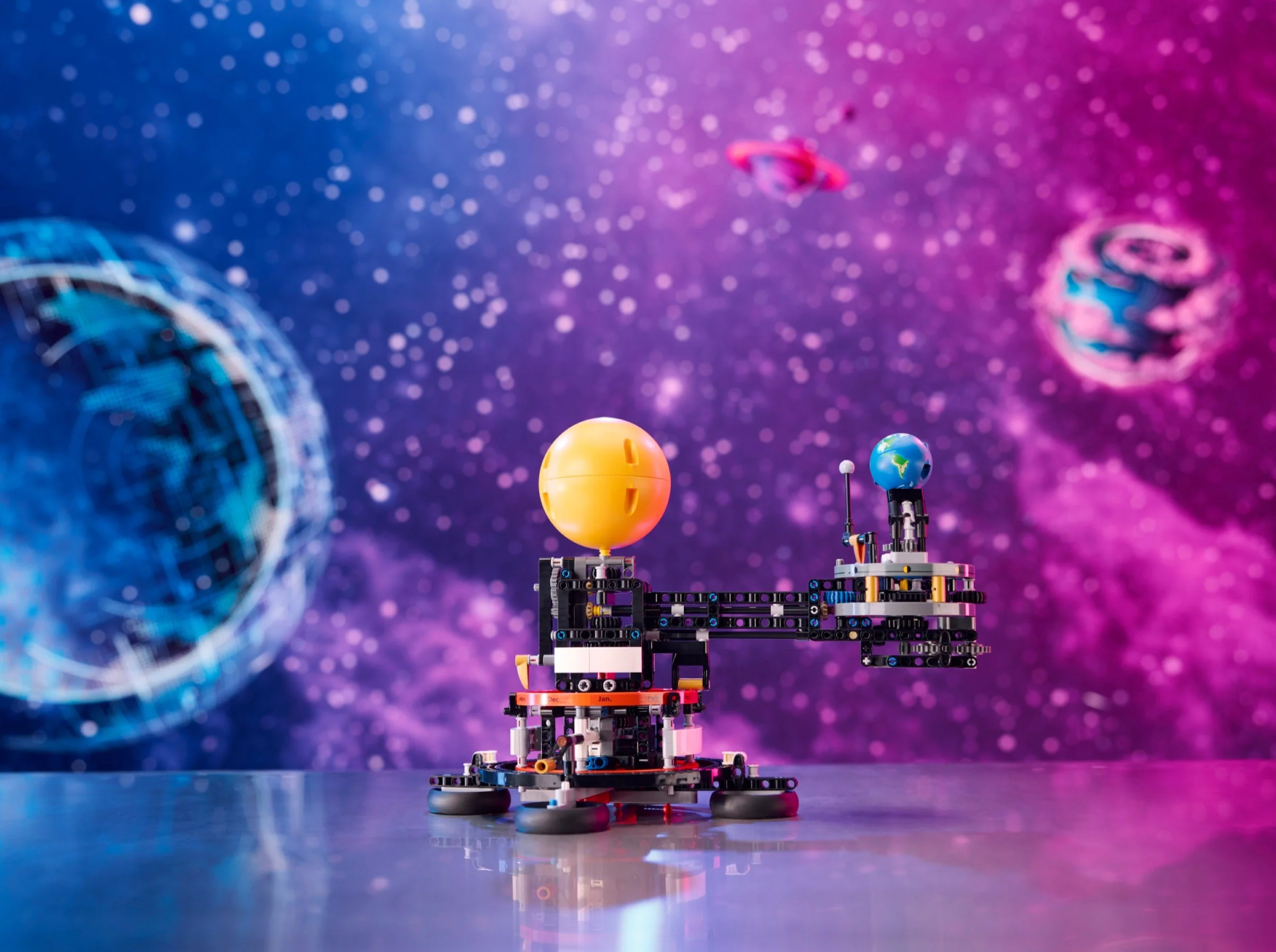 Modelling of Earth and Moon orbits 乐高 LEGO 42179 image 3