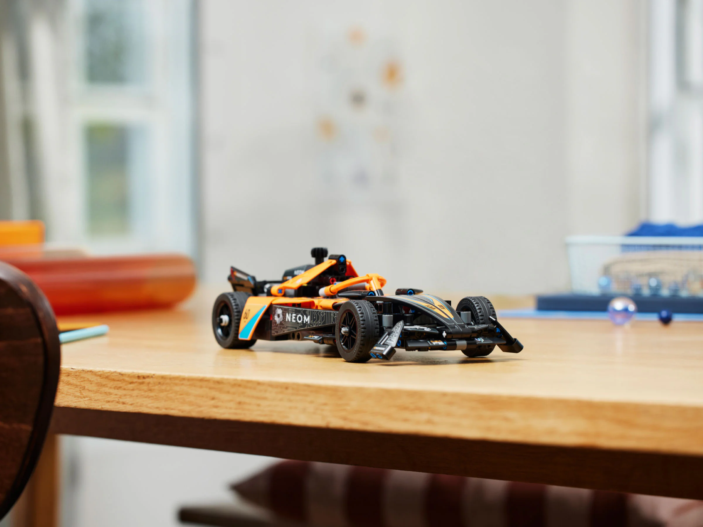 NEOM Macallan Formula E racing car 乐高 LEGO 42169 image 10