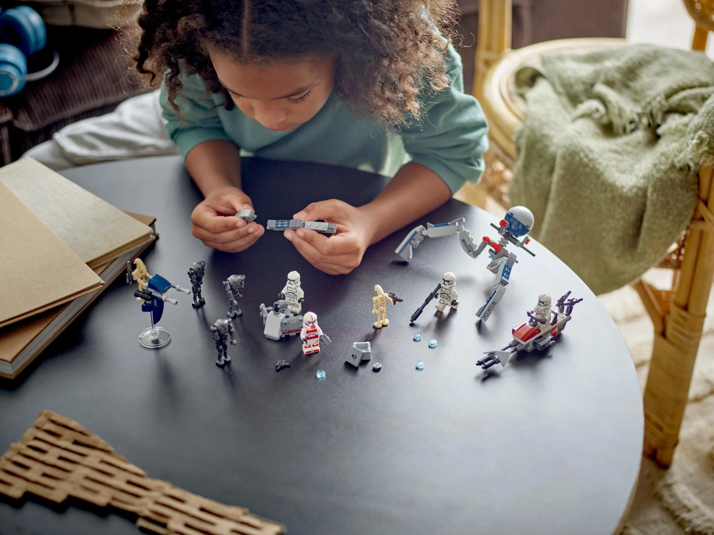 Cloning human soldiers and combat robots 乐高 LEGO 75372 image 5
