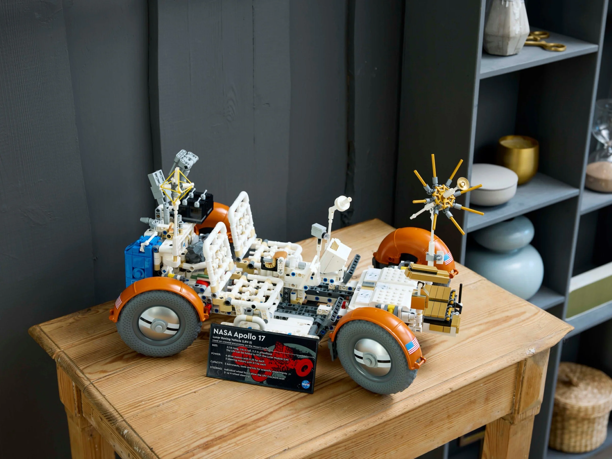 NASA Apollo Moon Detection Vehicle (LRV) 乐高 LEGO 42182 image 6