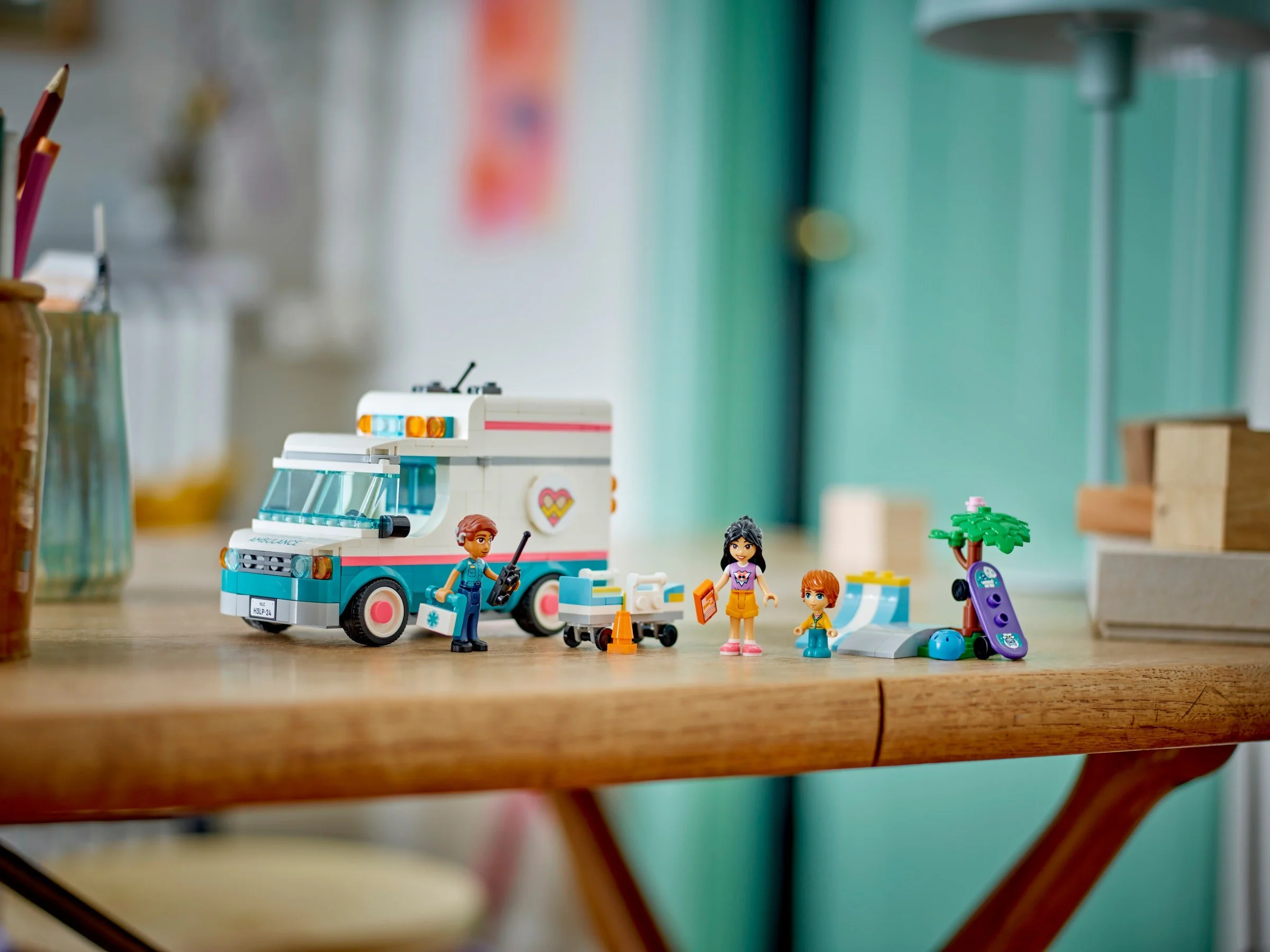 Heart Lake Hospital Ambulance 乐高 LEGO 42613 image 8