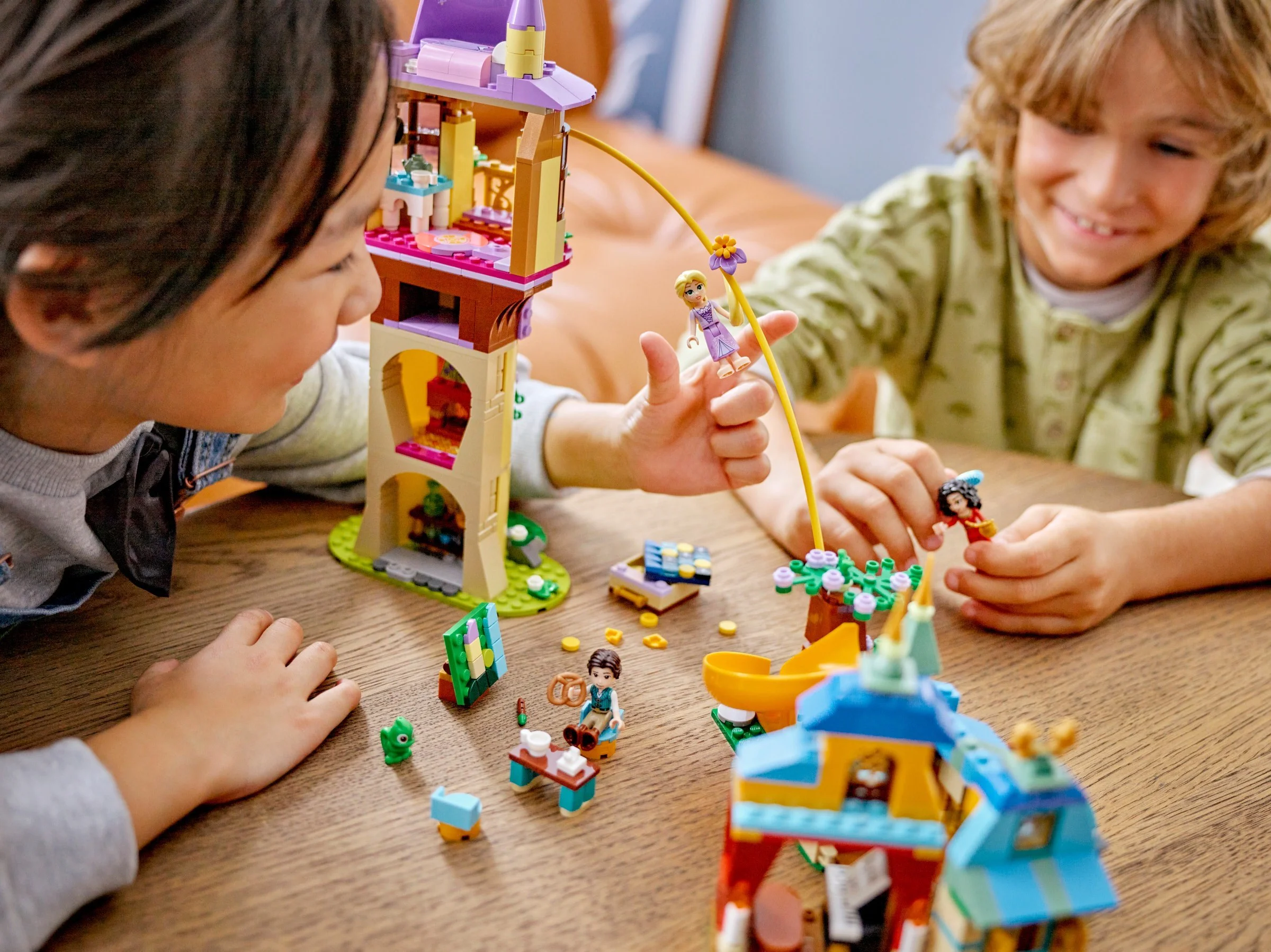 Rapunzel Tower and Tavern 乐高 LEGO 43241 image 9