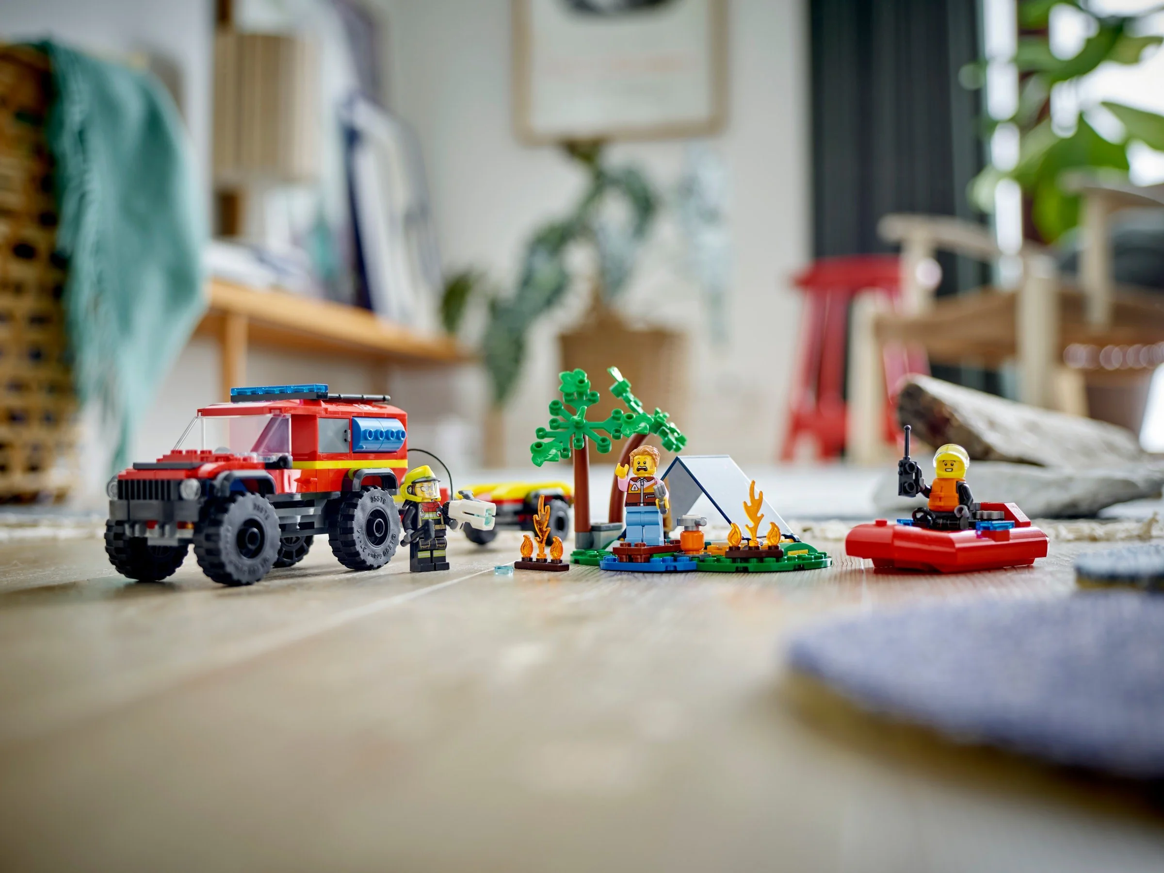 4x4 fire trucks and lifeboats 乐高 LEGO 60412 image 8